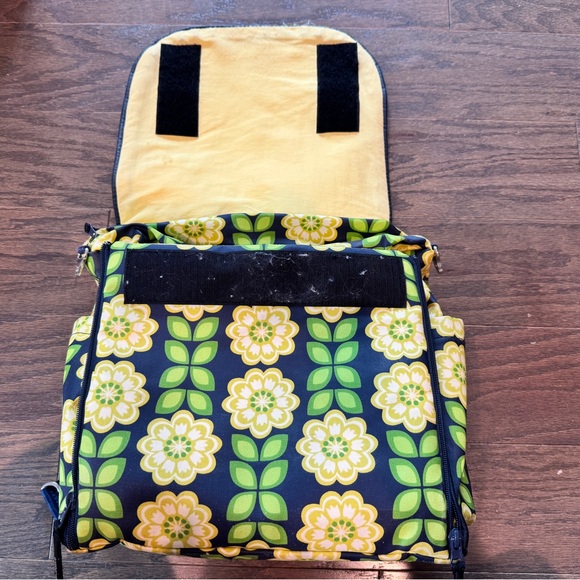 Petunia Pickle Bottom Floral Bag